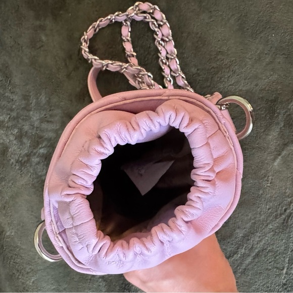 Steve Madden Pink Diamond
Quilted Faux Leather Quench
Water Bottle Cross… - Picture 5 of 6